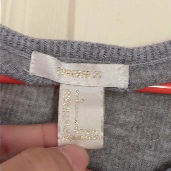 women long sleeve shirt - Picture 2 of 2